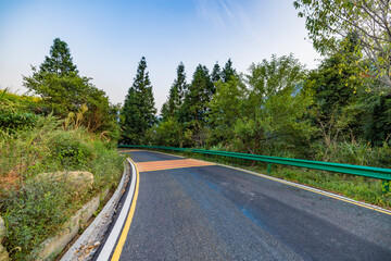 Naklejka premium road in the mountains