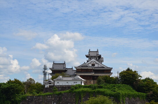 伯耆丸跡から望む福知山城 天守閣・銅門番所	