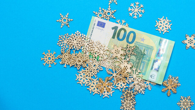 100 Euro note with snow lakes Christmas gift