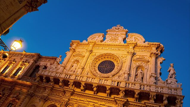 4k, Day to night timelapse of roman cathedral in lecce, puglia, italy
