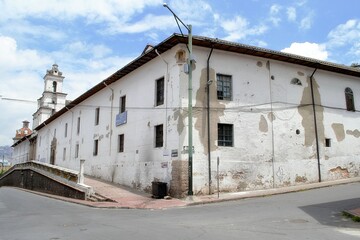 edificio abandonado