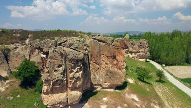 The Phrygian Valley is something of a loose term used to describe the ancient heartland of the Phrygian kingdom. 