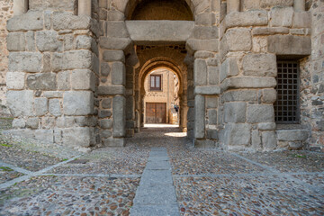 One of the many gates in the city wall of Toledo, Spain - obrazy, fototapety, plakaty