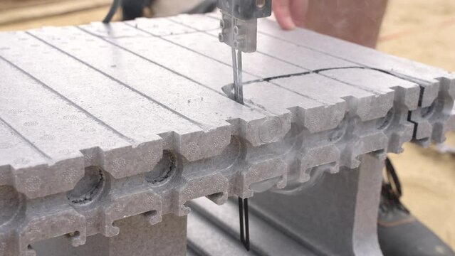 Cutting ICF block with heat-gun