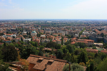 Fototapeta na wymiar Panorama of the ancient Italian city