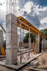 Wooden beam for formwork and concrete columns in housing construction.
