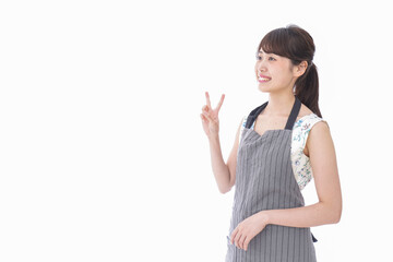 注文を取るカフェスタッフ