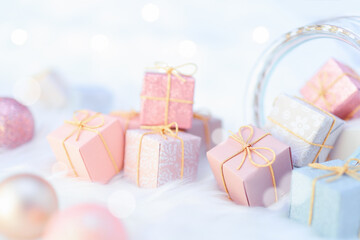 キャンディーポットとクリスマスギフト