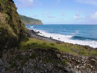 Plage basaltique sur l'océan Atlantique de Lombo Gordo sur l'île de Sao Miguel aux Açores. Portugal