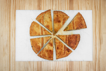 The empanada is usually prepared with various contents inside, all of them from the Galician coasts and lands