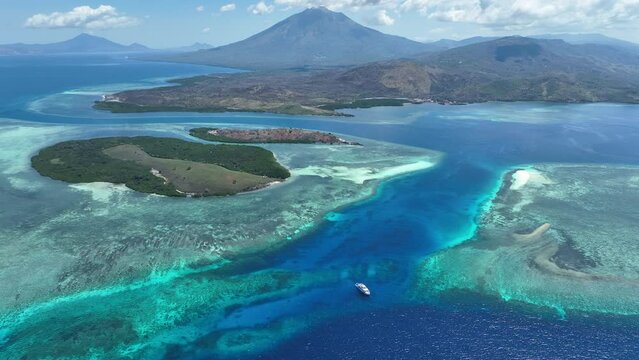 "Lesser Sunda Islands" Images – Browse 1,816 Stock Photos, Vectors, and ...