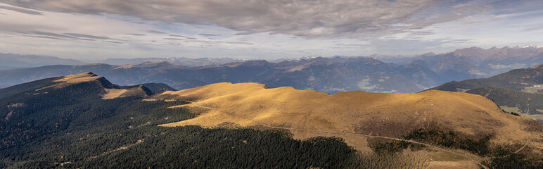 Fototapeta Seceda, Włochy , Dolomity, Tyrol, góry, wschód słońca, zachód słońca obraz