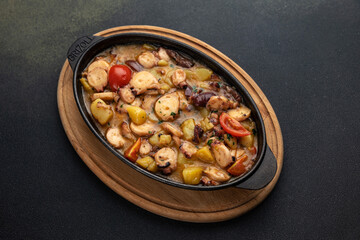 delicious seafood dishes in the restaurant
