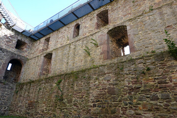 Ruine der Burg Grebenstein auf dem Burgberg