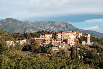 Fototapeta na wymiar Small mountain village of Piedigriggio in Corsica