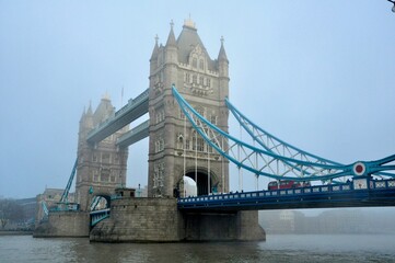 Fototapeta na wymiar Tower Bridge in the winter mist