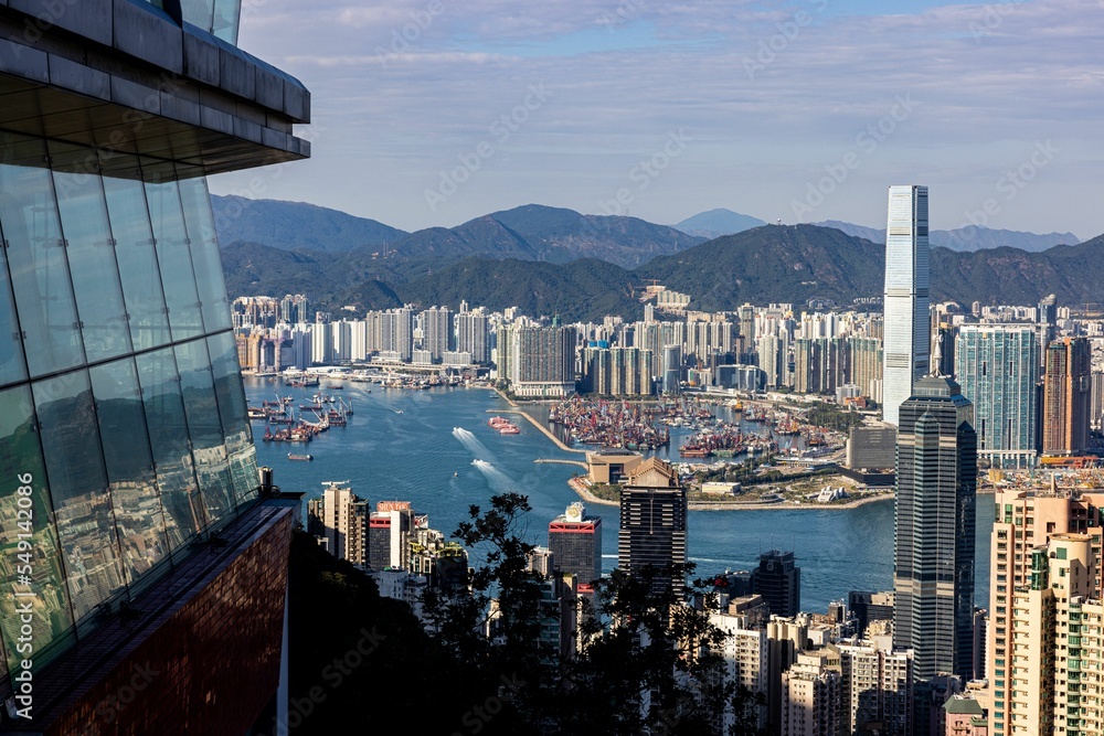 Poster scenic bird's eye view of the beautiful victoria harbor in hong kong on a summer day