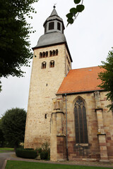 Fototapeta na wymiar evangelische Altstädter Kirche in der historischen Altstadt