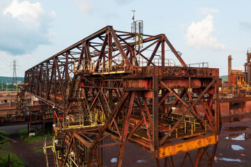 Fototapeta na wymiar Abandoned Ore Bridge - AK Steel / Armco Steel Ashland Works - Russell & Ashland, Kentucky