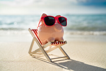 Pink Piggy Bank Object On Vacation - obrazy, fototapety, plakaty