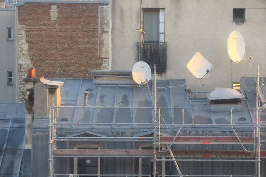 parabole satellite, Paris