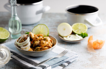 Mussels marinated in vinegar.