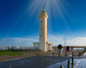 Le phare du Hourdel en Baie de Somme © Naturimages