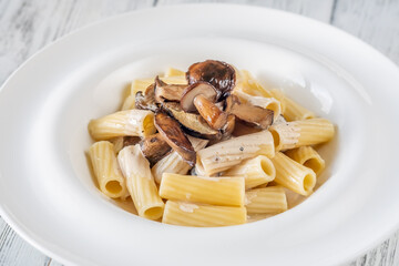 Tortiglioni with porcini mushrooms