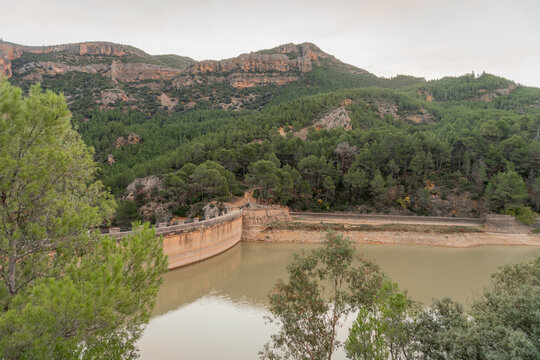 Dawn in the Buseo reservoir, in Chera (Valencia, Spain)