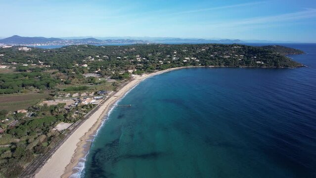 agues sur la plage de Pampelonne - presqu'&icirc;le de Saint-Tropez Var	