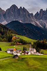 Santa Maddalena, Dolomity, Tyrol, Włochy, Italy, Alpy, góry