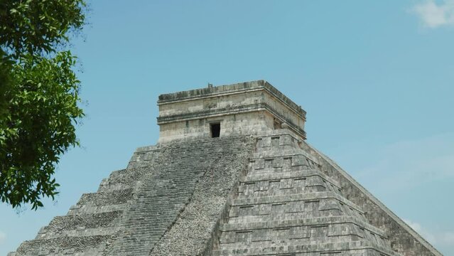 Beautiful view of the Temple of Kukulcan in the Chichen Itza archaeological site