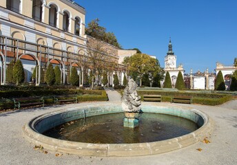Obraz premium Mikulov Castle, fountain and clock tower