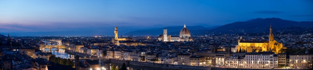 Fototapeta premium Panorama of Florence, Italy at night
