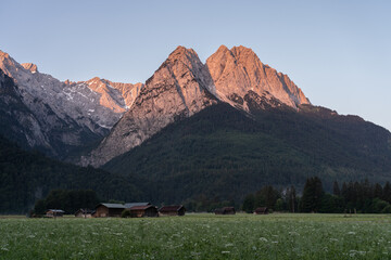 Grainau bei Sonnenaufgang
