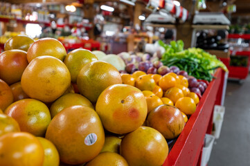 Farmers market oranges