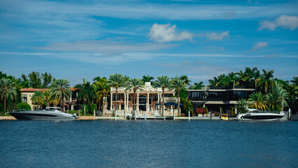 Fototapeta na wymiar mansion luxury in miami usa florida beach boats sky sea beautiful place 