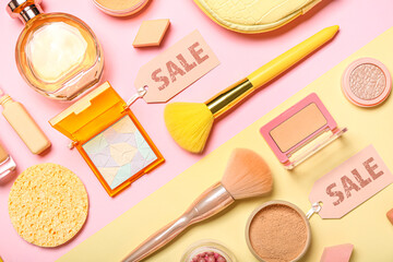 Fototapeta premium Cosmetic products and sale tags on color background