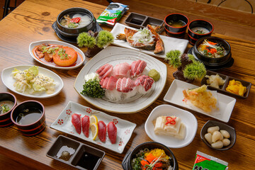 various kinds of sashimi