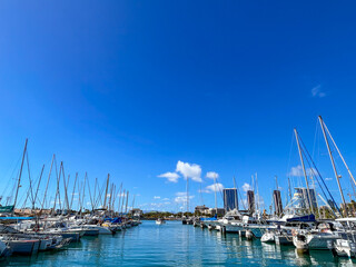 Fototapeta na wymiar Yacht harbor with blue sky in Hawaii