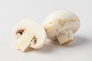 Fototapeta na wymiar mushroom, toadstool, white mushroom, button mushroom isolated on white background