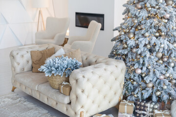 Obraz premium Beautiful living room interior with Christmas tree