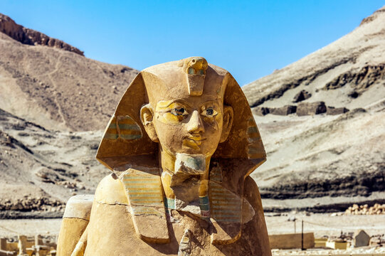 Egypt, Ancient statue of pharaoh
