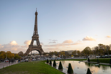 Fototapeta na wymiar Torre eiffel Parigi