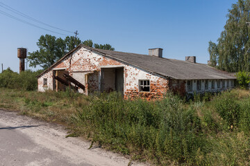 Fototapeta na wymiar Ruins of an old farm 