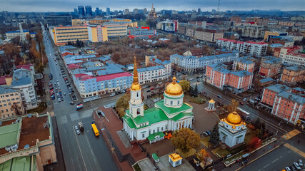 Obraz premium Alexander Nevsky Cathedral in the centre of Izhevsk. A popular landmark in the Udmurt Republic, Russia. The cathedral building in the classicist architectural style