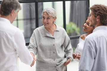 Fototapeta premium Conversation between managers and employees in the office