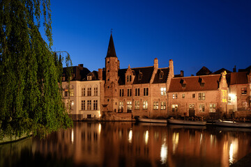 Fototapeta na wymiar Blue hour in Bruges