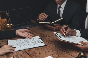 Lawyer explain the law and the outcome of the litigation, in detail the various contractual clauses...