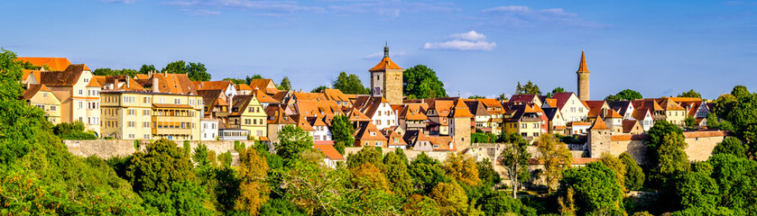 Fototapeta na wymiar famous old town of Rothenburg ob der Tauber - Bavaria